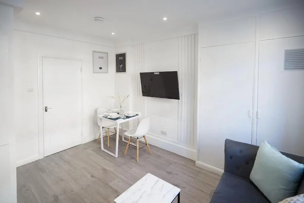 Butterbridge Apartment London